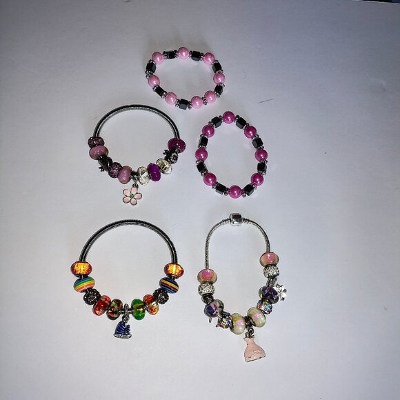 Liquidation lot of 5 bracelets - Picture 1 of 4